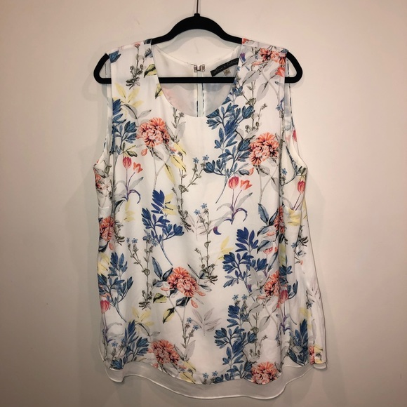 Rose & Olive Tops - Rose & Olive Floral Tank Top